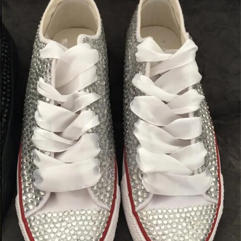 

free new Couple canvas shoes Low to Help Black White sport Shoes Classic lace Breathable women Shoes Diy diamond