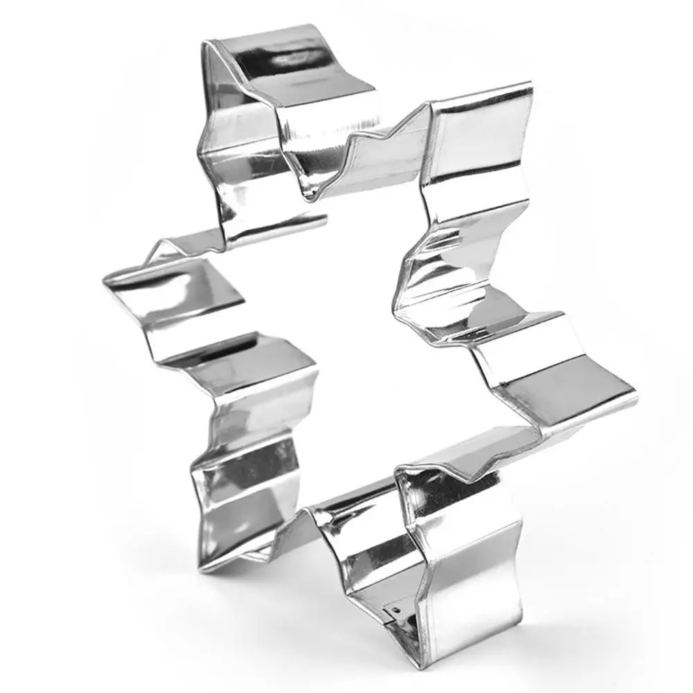 

New Christmas Snowflake Molds Steel Cookie Cutters Cake Biscuit Moulds Fondant Icing Mold Christmas Baking Mold Gifts