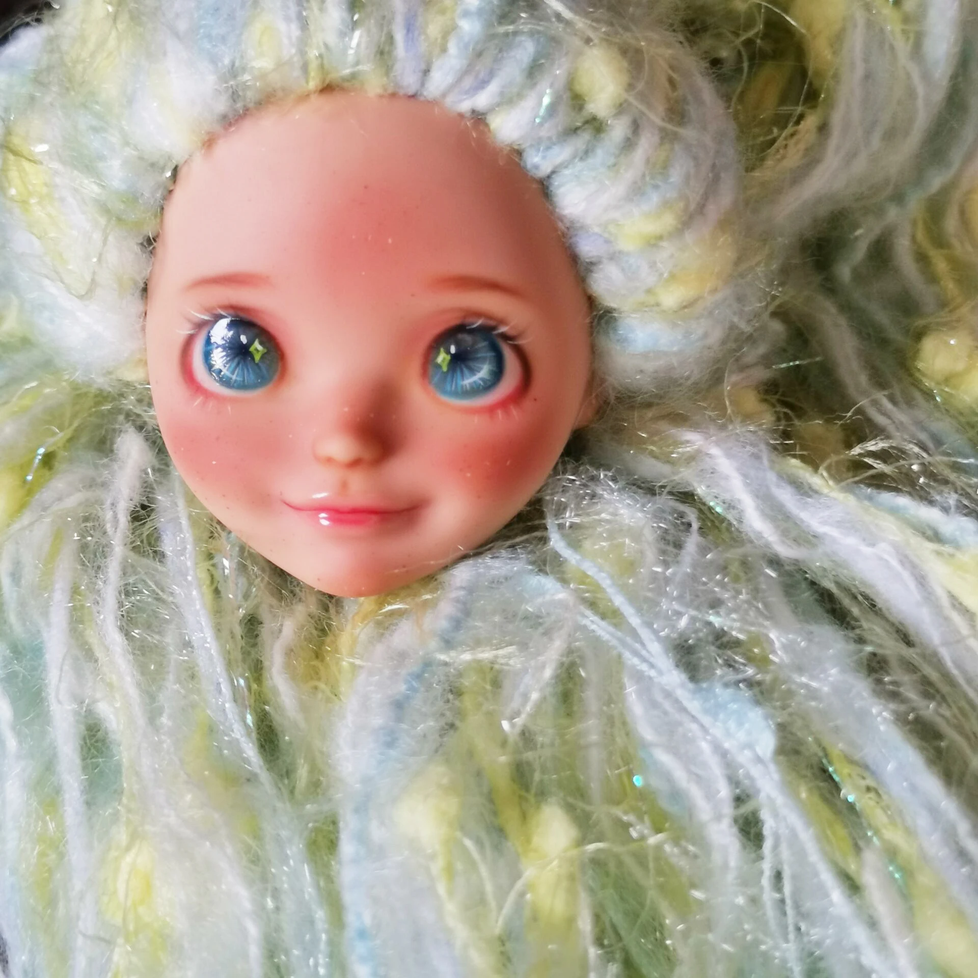 

Ограниченная продажа оригинальная голова куклы бренд голова куклы (сделай сам макияж, не offical printe макияж)