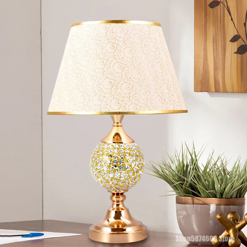 Скандинавская мозаичная стеклянная настольная лампа светодиодная прикроватная