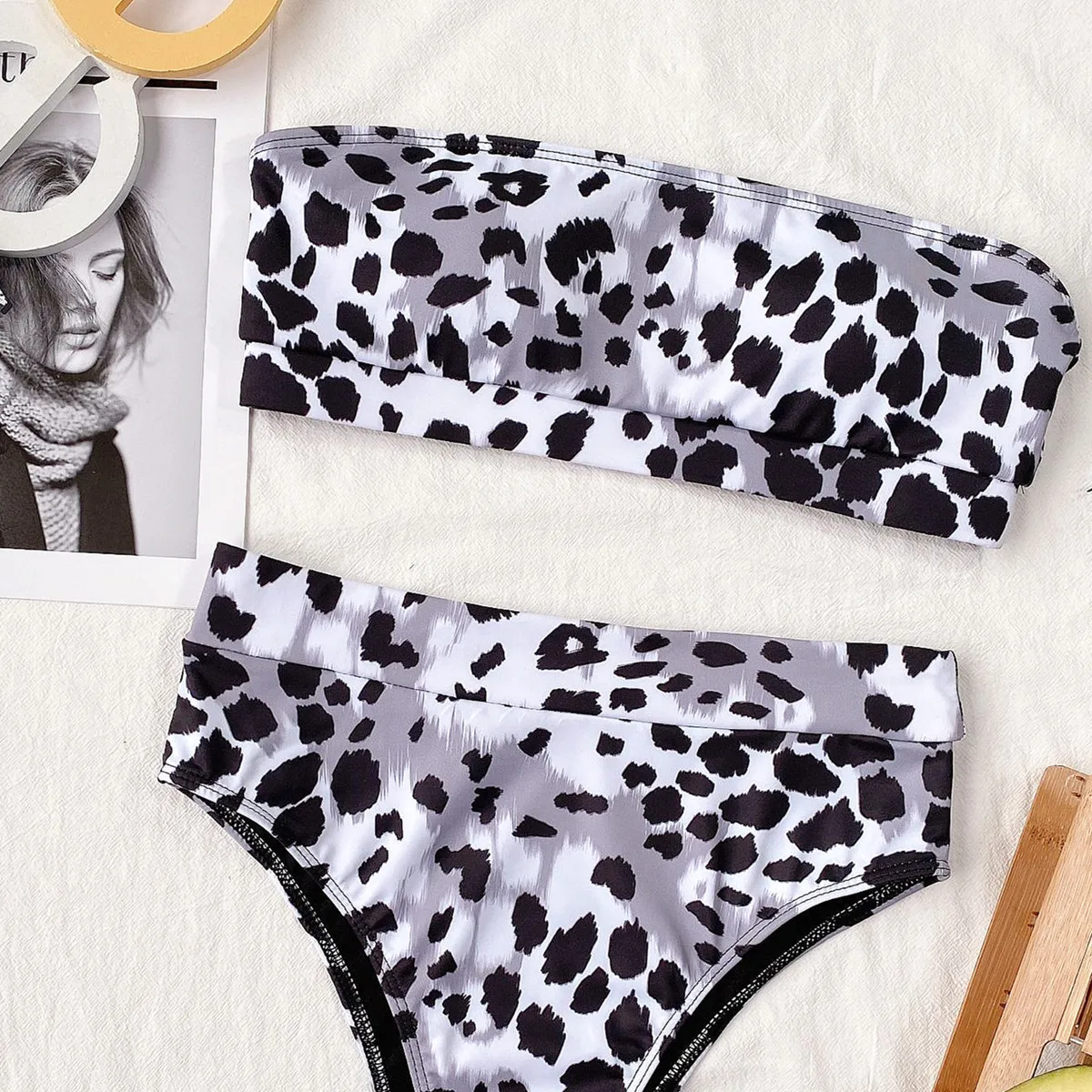 

Sexy Strapless Bandeau High Waist Bikinis Set Leopard Print High Cut Swimsuit Women Bathing Suit Ladies Summer Beach Wear