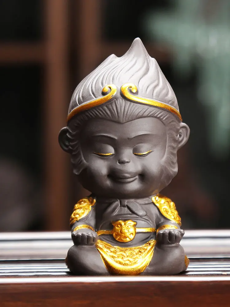 

Creative Monkey King Statue Tea Pet Accessories Discoloration Purple Clay Tea Pet Ceremony Handmade Arredo Casa Home Teaware DH5