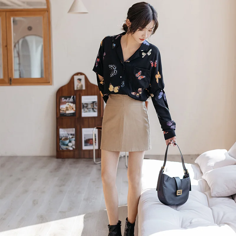 

Korejepo Women Black Butterfly Print Shirt 2021 Summer New Style Vintage Casual Notched Long Sleeve Single Breasted Tops Female