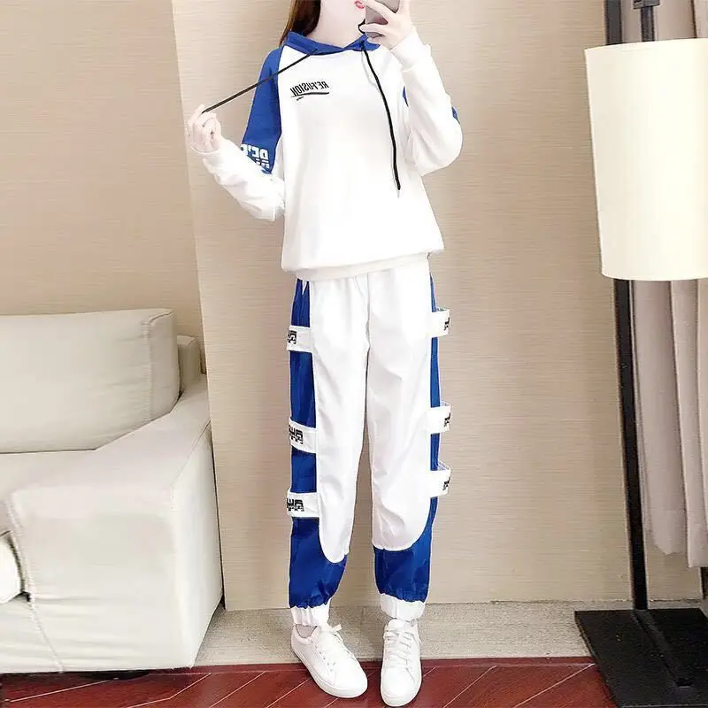 

Spring and Autumn Western Leisure Sports Women's 2020 New Fashion Loose Korean Sweater Two-piece Trend