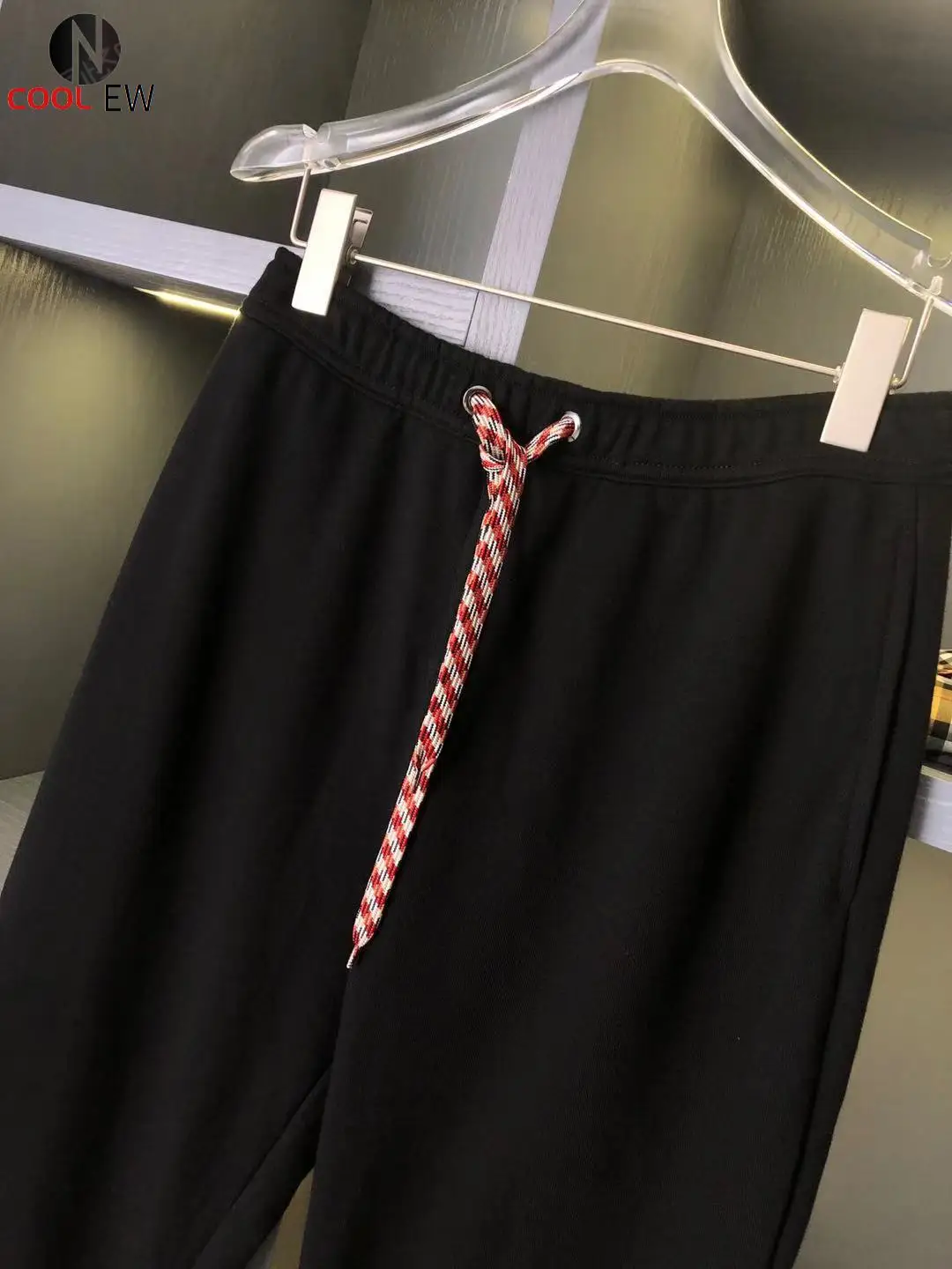 

Men's and women's sports suits thicken fashion sweater casual tops and trousers