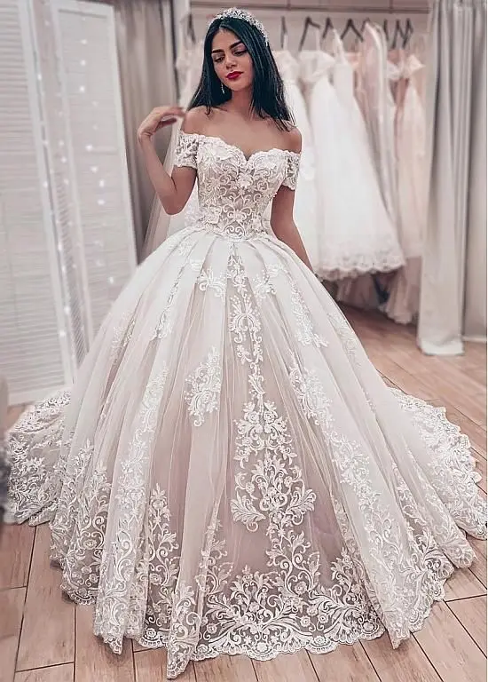 

Gorgeous Lace Ball Gown Wedding Dresses Sweetheart Off The Shoulder Appliques Lace Up Back Bride Wedding Gowns