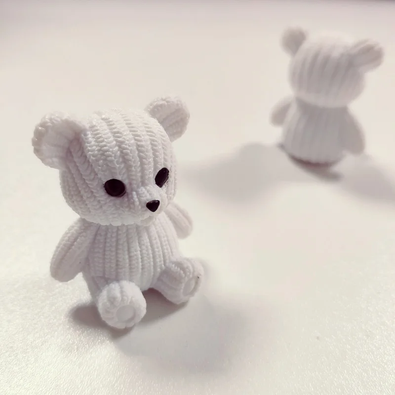 White Мини милый медвежонок из смолы, фигурка из мультфильма, животное, медведь, модель, фигурка, коллекция игрушек, кукла, игрушка, подарок для fguurines, домашний декор - Цвет: White