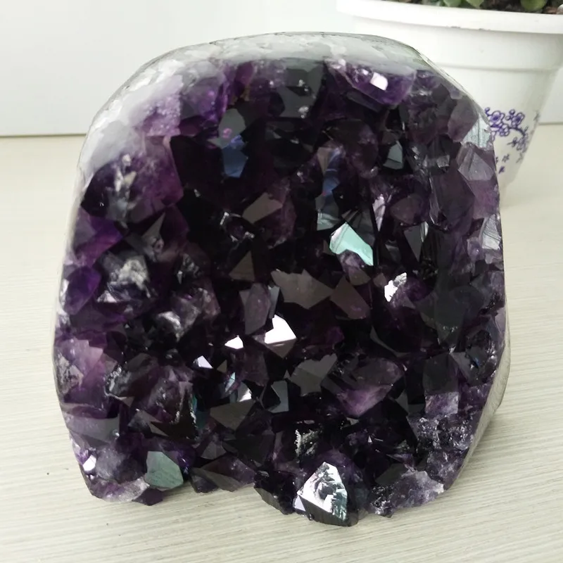 Высококачественный аметистовый геодезический кварцевый кластер из
