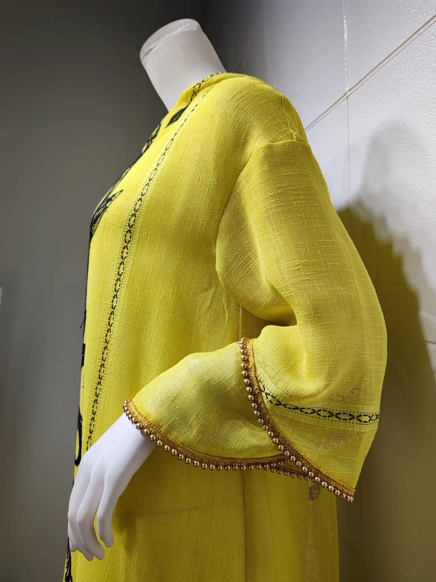

Donsignet Abaya