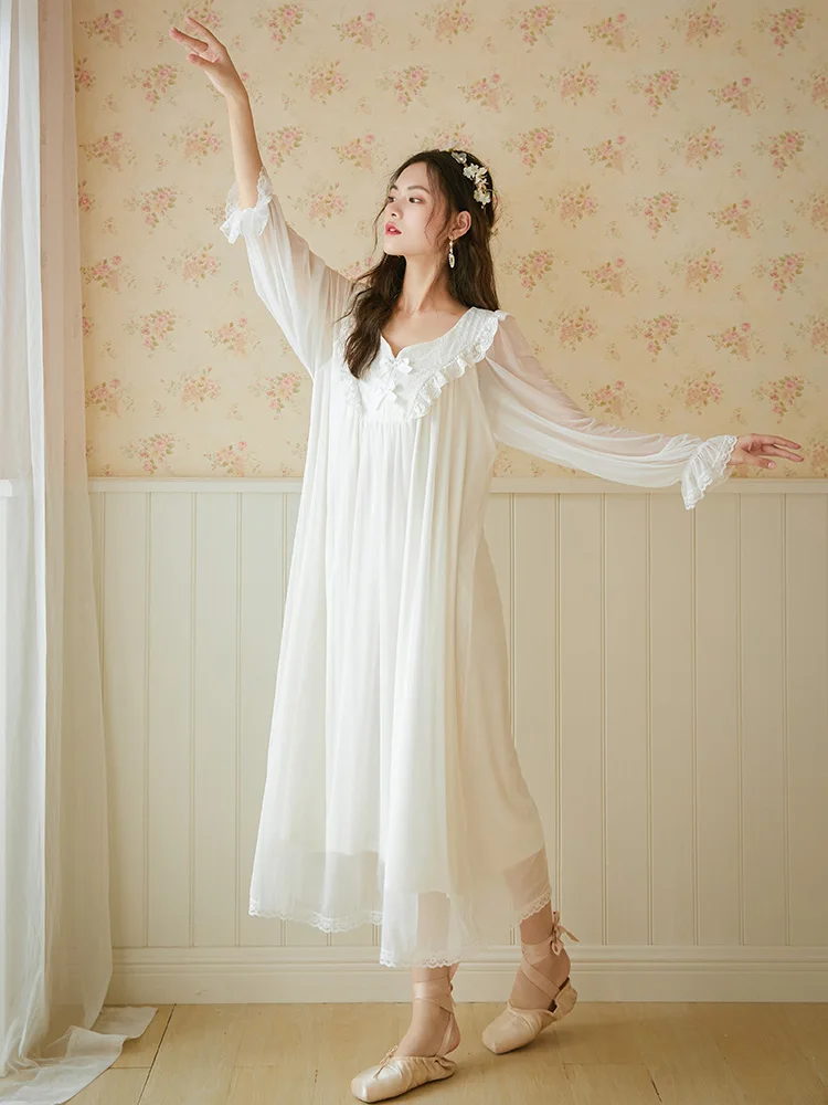 

Sexy Nightdress 2021 Spring V-neck Mesh Long Sleeve Lace Nightgown Simple Elegant White Fairy Loose Homewear Sleeping Dress New