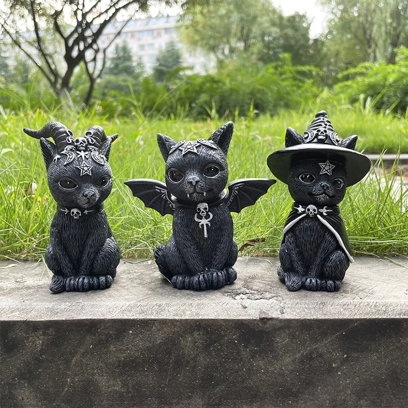

Magic Cat Resin Crafts Animal Decoration Pug Dog Monster Halloween Gift
