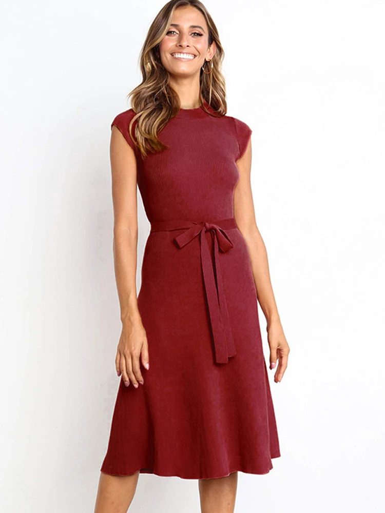 Вечернее платье-трапеция с круглым вырезом и рукавом-крылышком вечерние платья