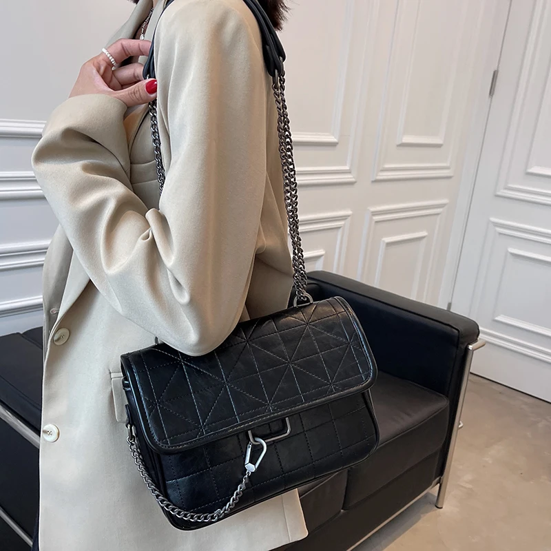 

Дизайнерская Женская сумка через плечо из искусственной кожи на цепочке, высококачественные женские маленькие сумки, сумки через плечо, повседневная женская сумка-тоут, сумка-мессенджер