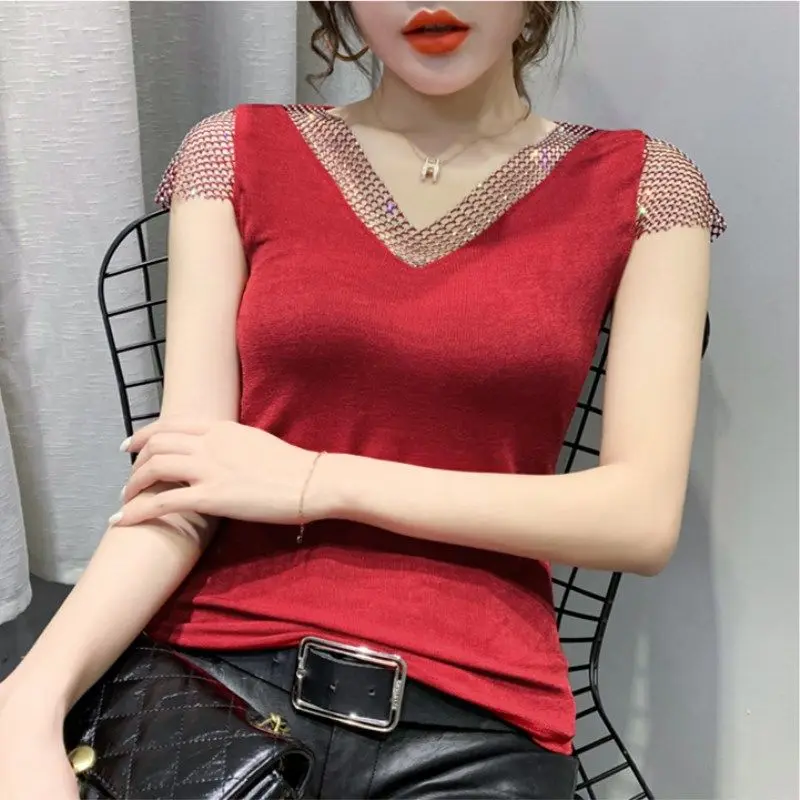

European hot drilling new T-shirt female 2021 summer wear sexy v-neck white gauze splicing coat short sleeve small unlined upper