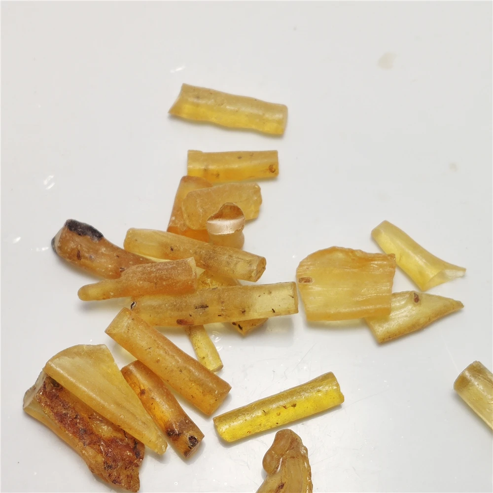

Rare Natural Raw Rough Copal Amber Fossil Specimen Stones Nahuatal Copalli Minerals Christmas Halloween Students Collection Gift