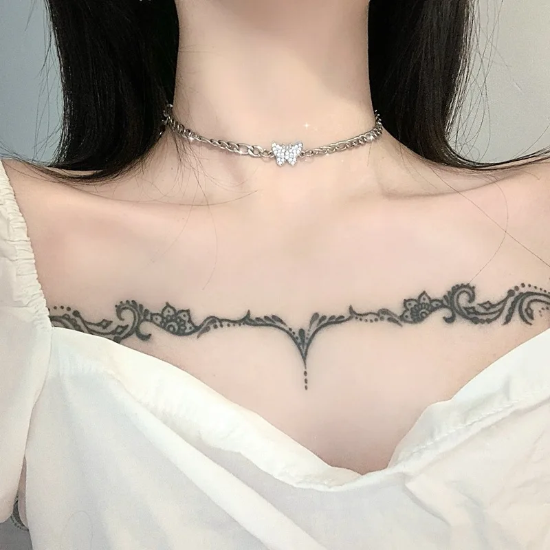 

New Silver Color Butterfly Pendant Necklace Female Shiny Crystal Clavicle Chain Fashion New Design Jewelry Party Gift for Girls