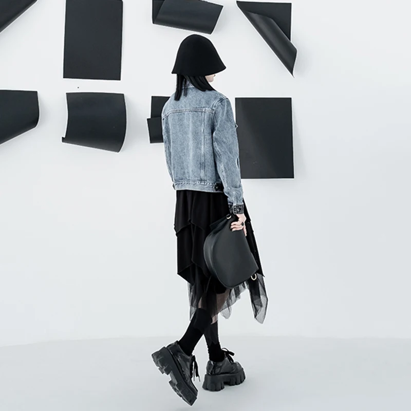 

[EAM] Loose Vintage Contrast Color Big Size Denim Jacket New Lapel Long Sleeve Women Coat Fashion Spring Autumn 2021 1DD4905