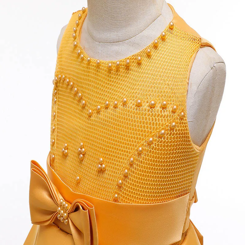 

Flower Girls Dresses Illusion Pearls Bow Tulle Lace Sleeveless O-Neck Knee-Length Luxury Yellow Kids Party Princess Gown F187