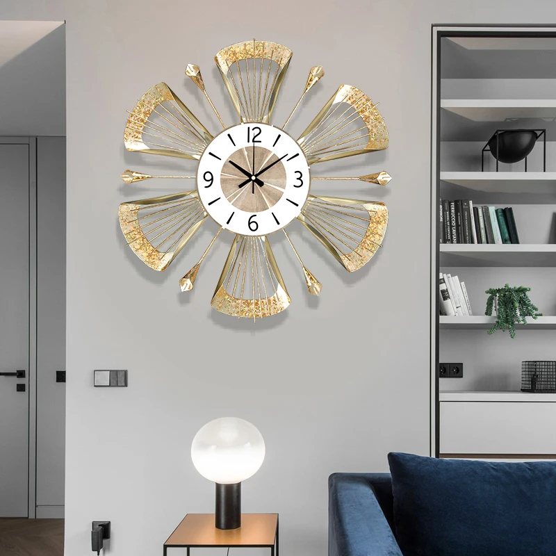 

Industrial Design Glass Wall Clock Gold Color Art Creative Digital Wall Clock Modern Silent Zegar Scienny Home Decoration BS50WC