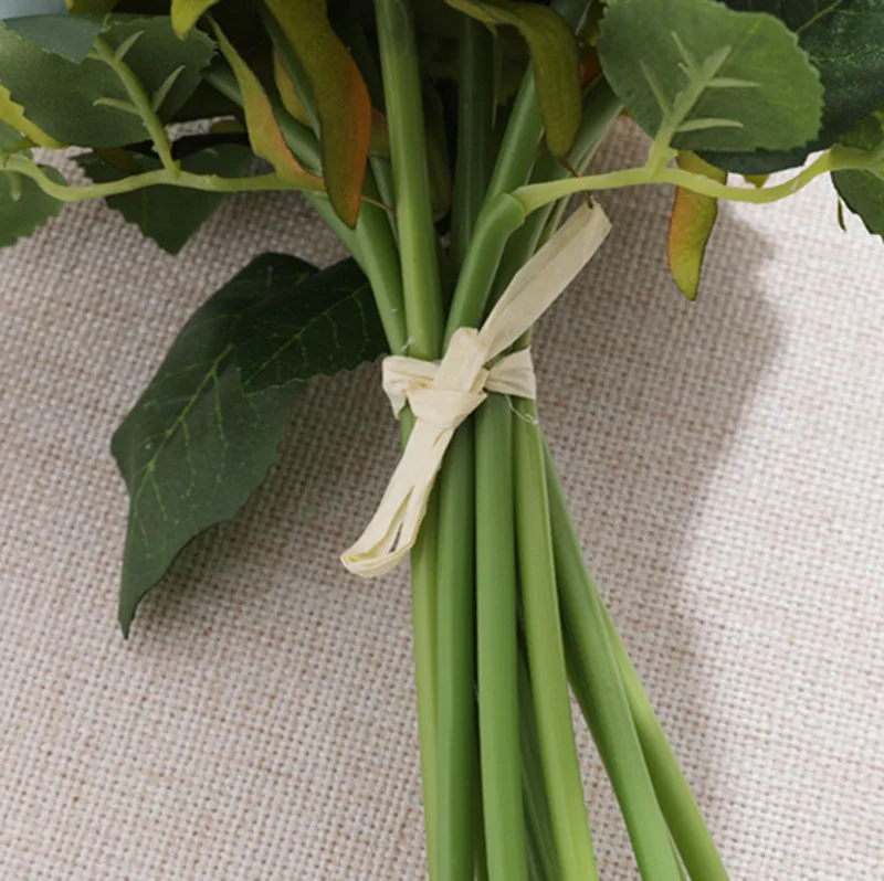 Настоящие на ощупь Маленькие розы шелковые цветы искусственные букет Rafiza