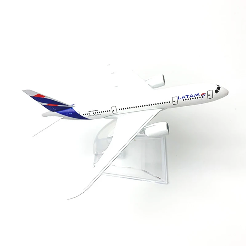 Фото 16 см Латинская Америка дыхательные пути B787 авиакомпаний модель самолета с сплав на основе самолет для Коллекционная сувенир показать Подар... №3