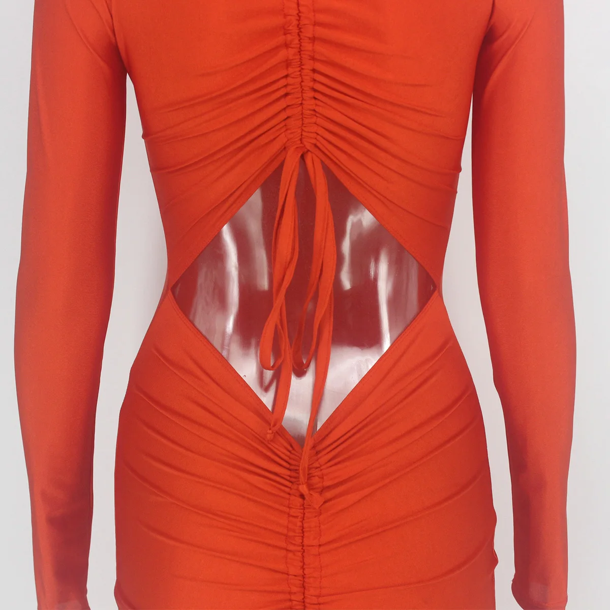 Женское мини-платье с открытой спиной длинным рукавом и вырезами | Женская одежда