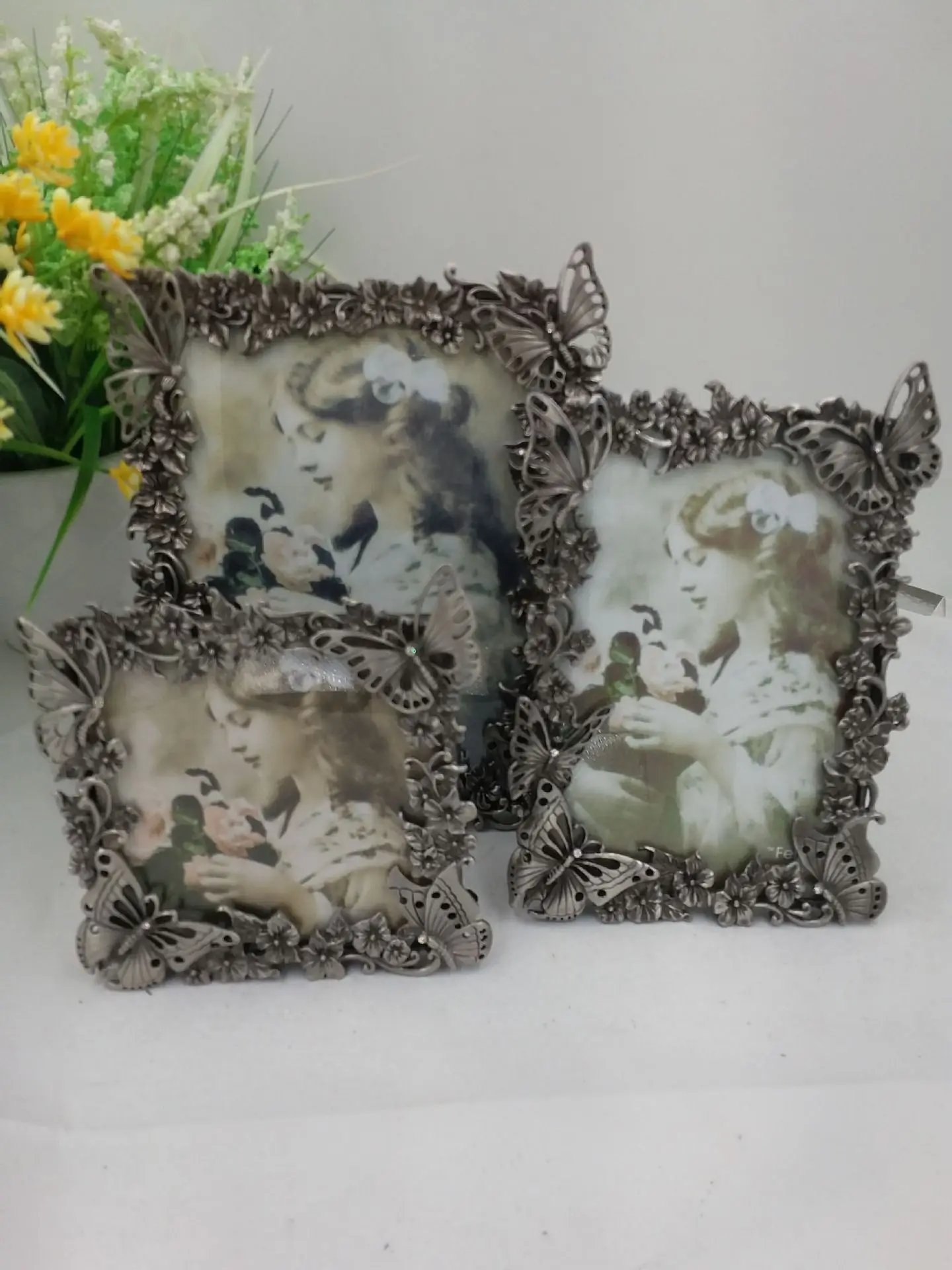 

Металлическая фоторамка с изображением бабочки 4/6/7 дюйма для гостиной