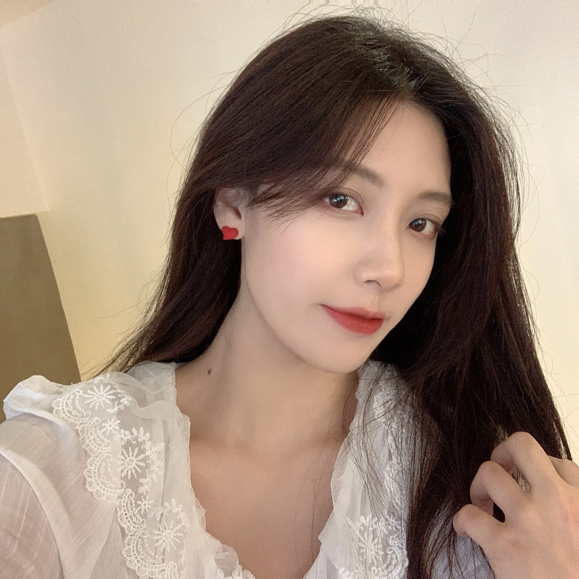 

Lovely little rabbit heart shape asymmetrical earring 2021 new style youth girl fashion women's earrings student jewelry gift