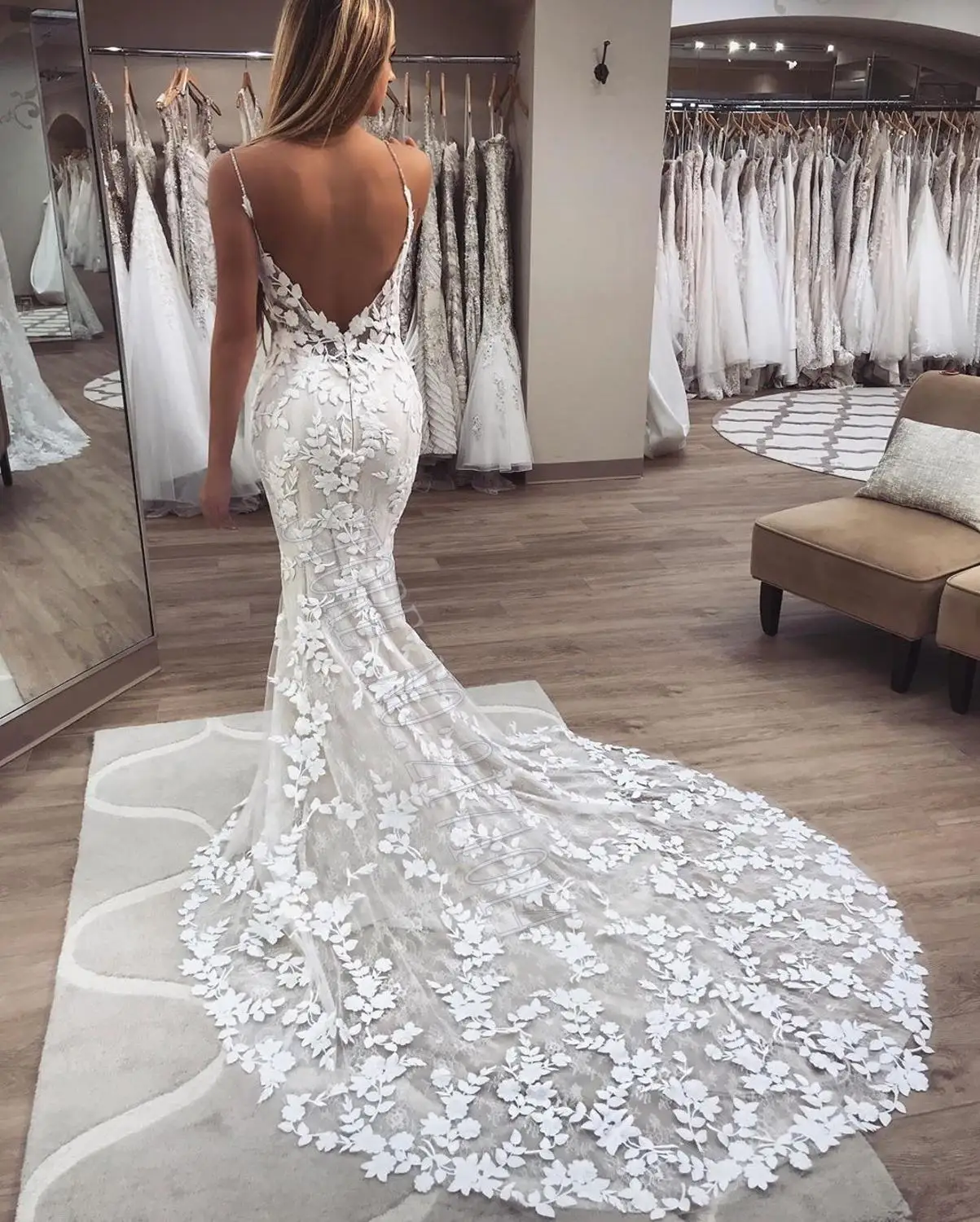 

2021New Elegant Custom Made Deep V Spaghetti Straps Sexy Backless 3D Floral Applique LaceTulle Long Mermaid Wedding Dresses
