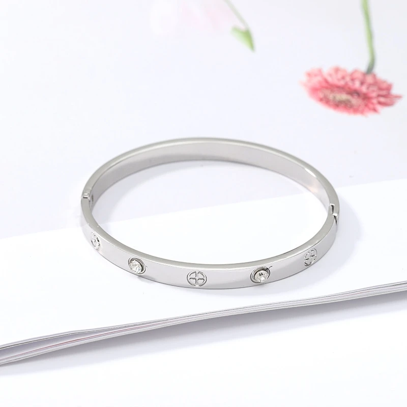 

2021 New Fashion Geometric Rose Gold Simple Designer Diamond Wrist Bracelets For Women Stainless Steel Jewelry Gifts