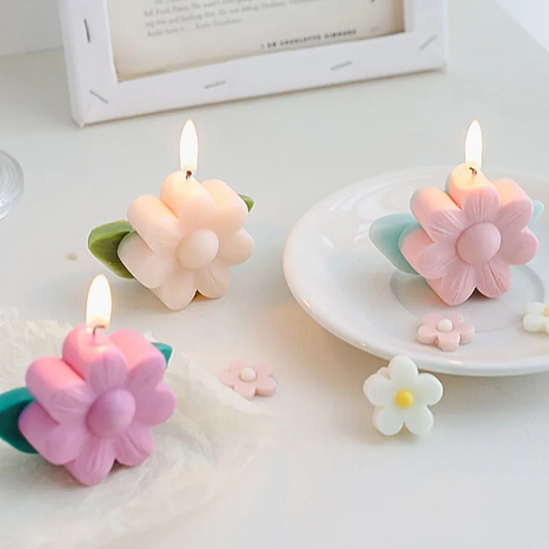 

1PC INS Korea Flower Candle Romantic Cute Soy Wax Aromatherapy Small Scent Relaxing Birthday Wedding Party Gift Home Decoration