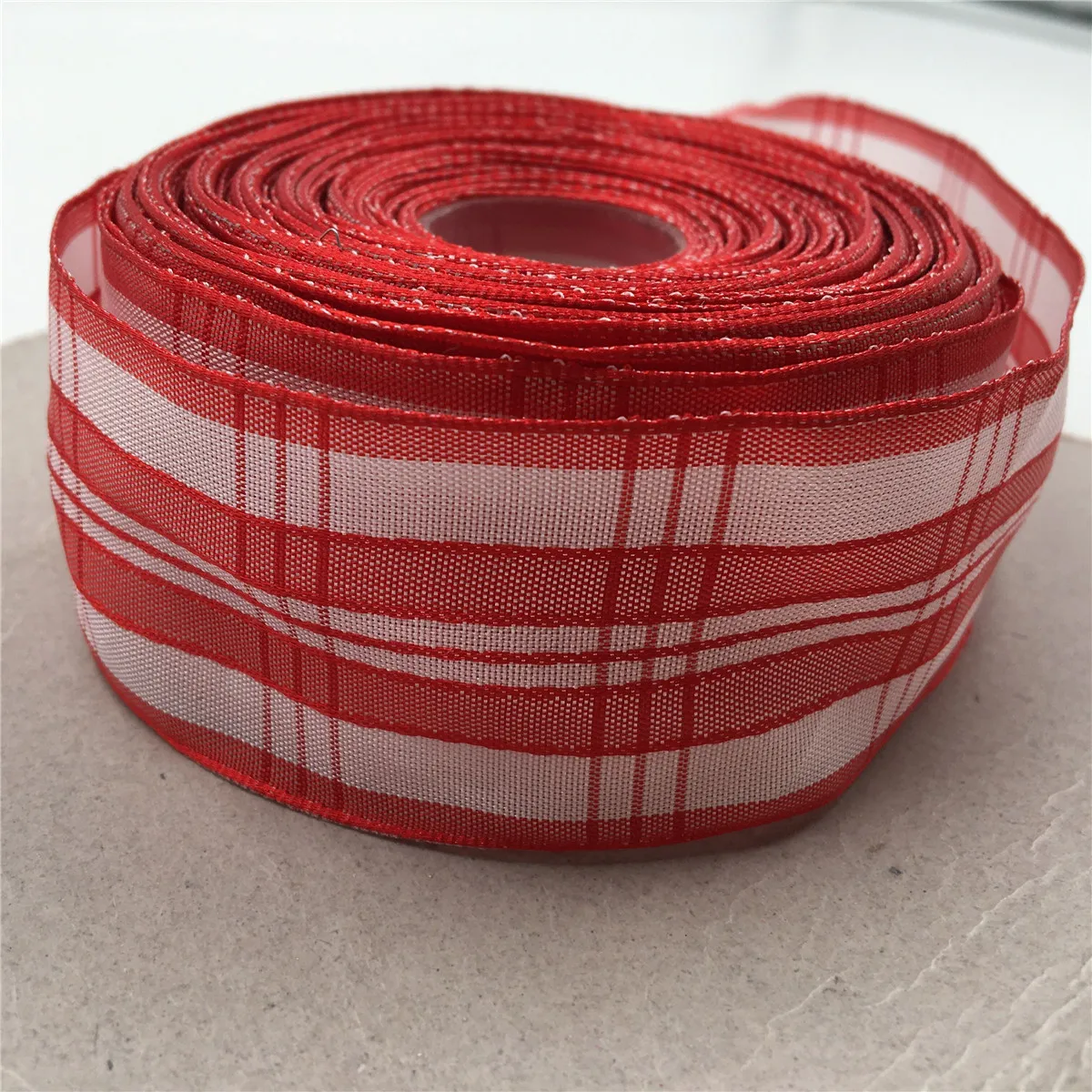 

40MM 5yards Wired Edge Red White Scottish Checked Plaid Ribbon for Festival Christmas Decoration New Year Gift Wrapping 1-1/2"