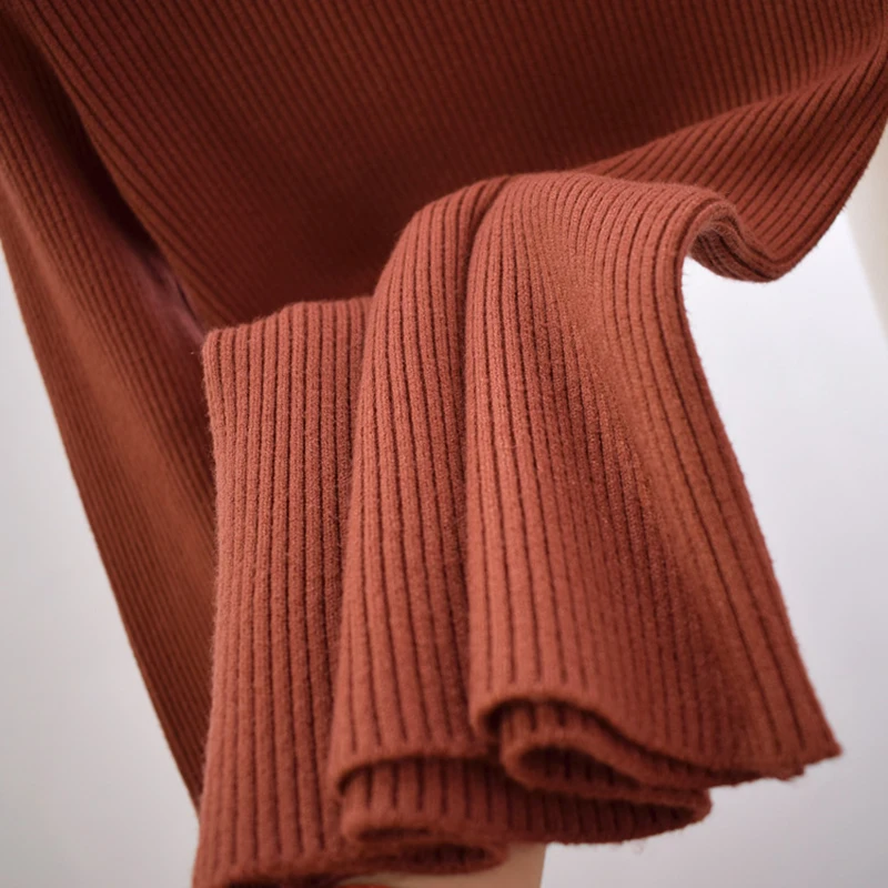 Женский трикотажный пуловер теплый эластичный мягкий с высоким воротником