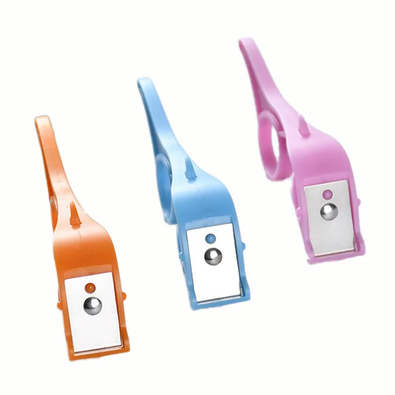 

Multi-Functional Ring Safe Peeler Fruit Peeler Plastic Orange Peeler Apple Peeling Knife
