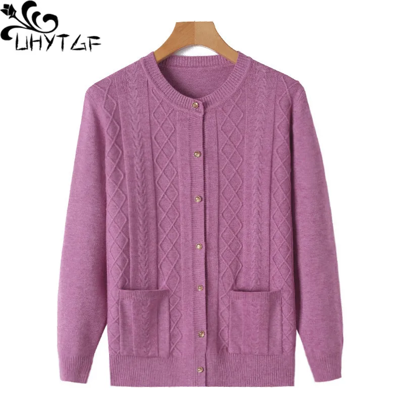 UHYTGF Knitted Sweater Womens Middle-Aged Mother Casual Spring Autumn Jacket Cardigan Female Single Breasted Big Size Tops 1101