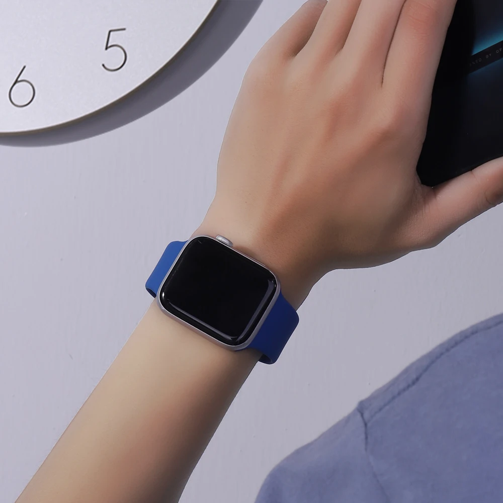 

Soft Silicone Watchband for Apple Watch Band 6 Se 5 4 Series 40MM 44MM buckle Strap on Smartwatch iwatch Bracelet 3/2 38MM 42MM