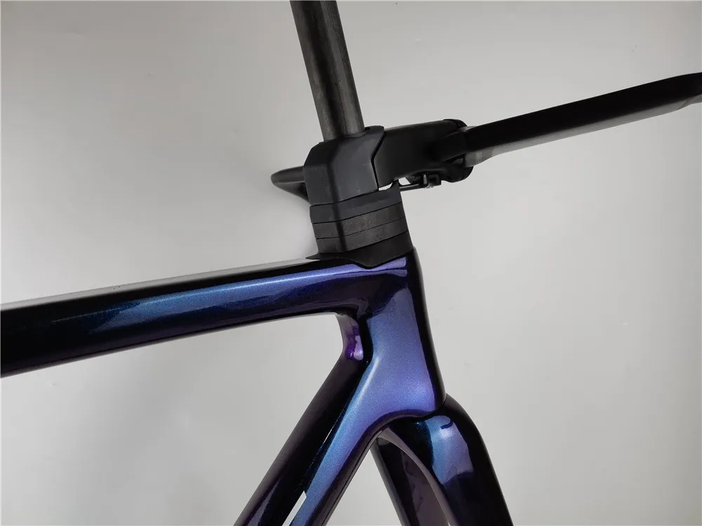 

Новинка 2021, самая легкая углеродная рама SL7 для дорожного велосипеда, чистая прокладка с резьбой BSA с бриллиантовой карбоновой рамой 700C