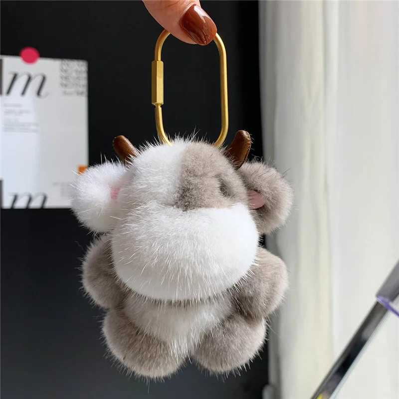 

2021 Fashion New Keychain Bull Mink Hair Keychain Cute Car Fur POM POM Keychain Bag Pendant Pendant Decoration Birthday Gift