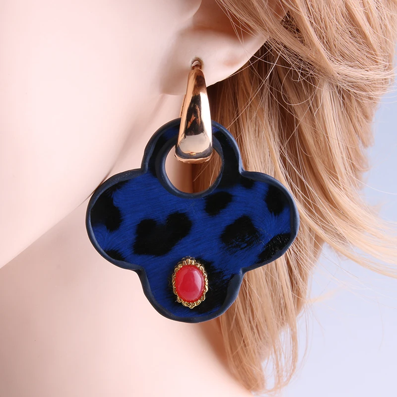 NeeFuWoFu Висячие большие серьги с тигром подвеска клевер женская кожа