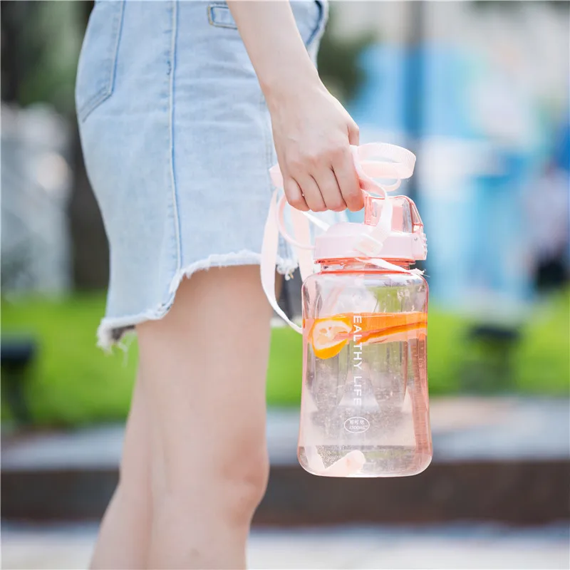 Новые BPA бесплатные бутылки для воды на открытом воздухе 1,5 л большая емкость пластиковая Спортивная бутылка с соломинкой и слингом фитнес Герметичная Бутылка