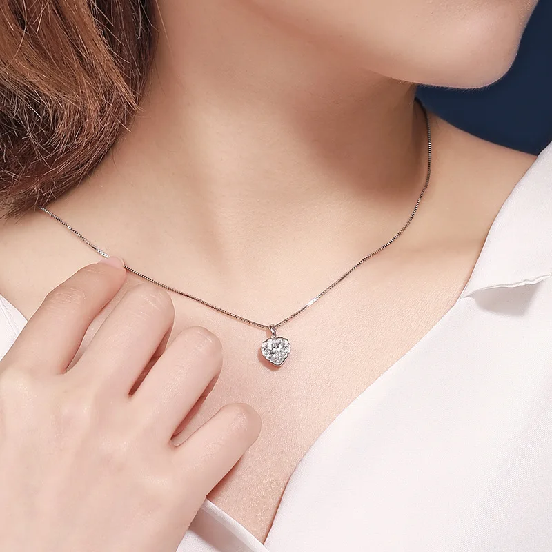 

Genuine S925 sterling silver ladies exquisite Love heart pendant Korean sell well zircon fashion temperament pendant silverware