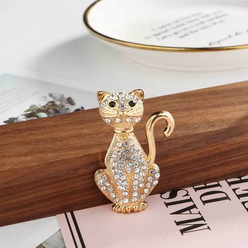 Animal Cat Alloy Brooches 47*33mm Gold Tone Plated Rhinestone Crystal Jewelry Garment Ornament Women Scarf Brooch Clip Pins 3pcs | Украшения