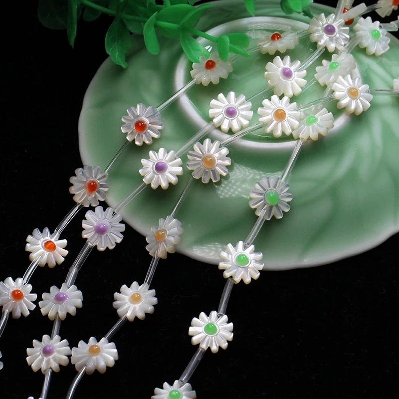 (50pcs/lot )Promotions!!! Natural Sunflower Mother of Pearl shell Daisy Flower for Brooch (10mm/12mm choose)  Украшения