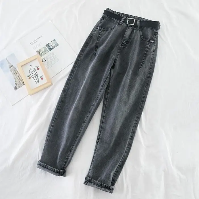 

Jeans women 2020 spring and Autumn New Korean version loose radish pants women's high waist show thin straight tube daddy pants