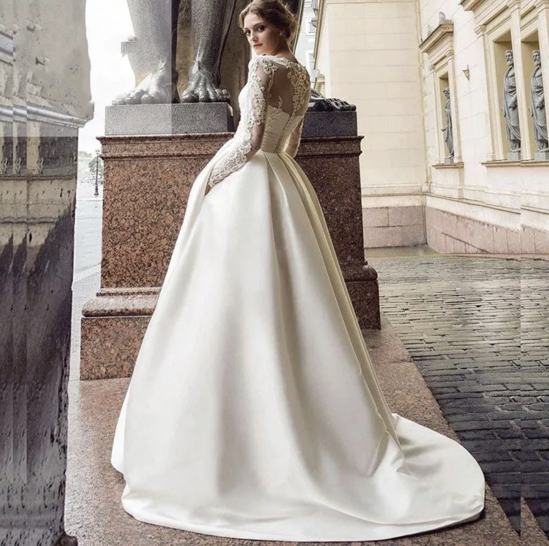 Vintage Wedding Dress 2021 A-Line O-Neck Long Sleeve Lace Appliques Button Satin Sweep Train Bridal Gown Vestidos De Noiva casual wedding dresses