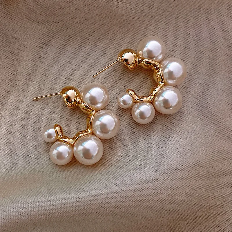 

Retro New Style Baroque Pearl Earrings Fashion Gold Plated Princess C Shape Anti Allergy Earrings Charm Women's Wedding Jewelry