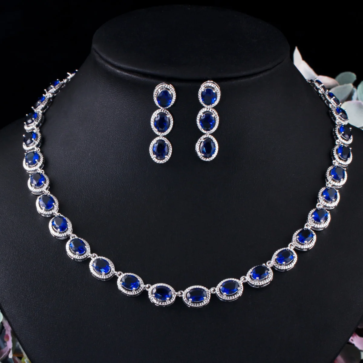 

Elegant round shape Zircon Necklace Earrings Two Piece Set Bridal Dress Accessories