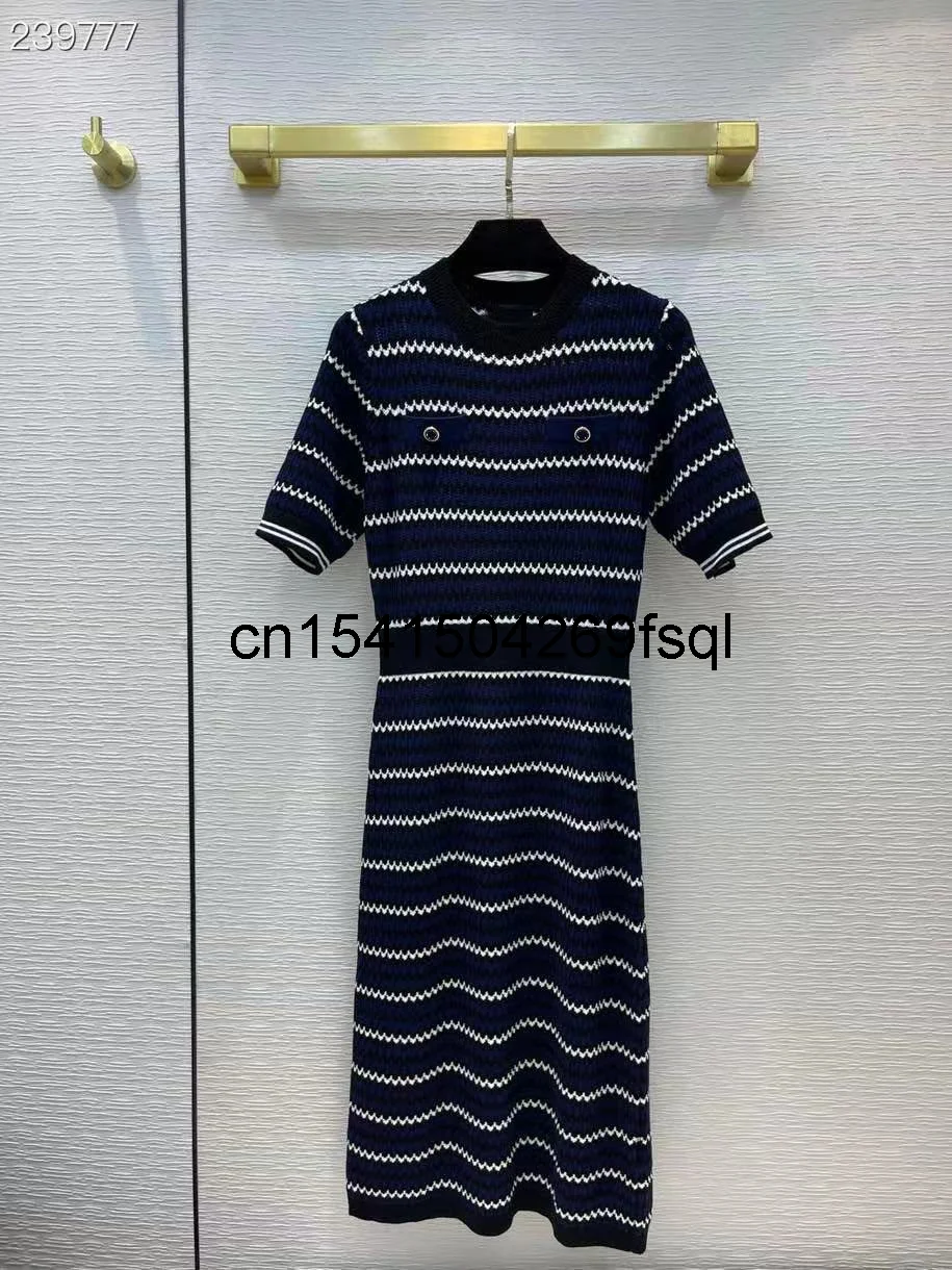 

Женское трикотажное платье-миди с коротким рукавом, темно-синее платье в полоску с принтом, новинка 2021