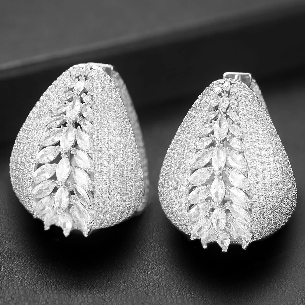 

LARRAURI Trendy Crystal Multicolor CZ Office Style Hoop Earrings Exquisite Professional Women's Jewelry Earrings Accessories