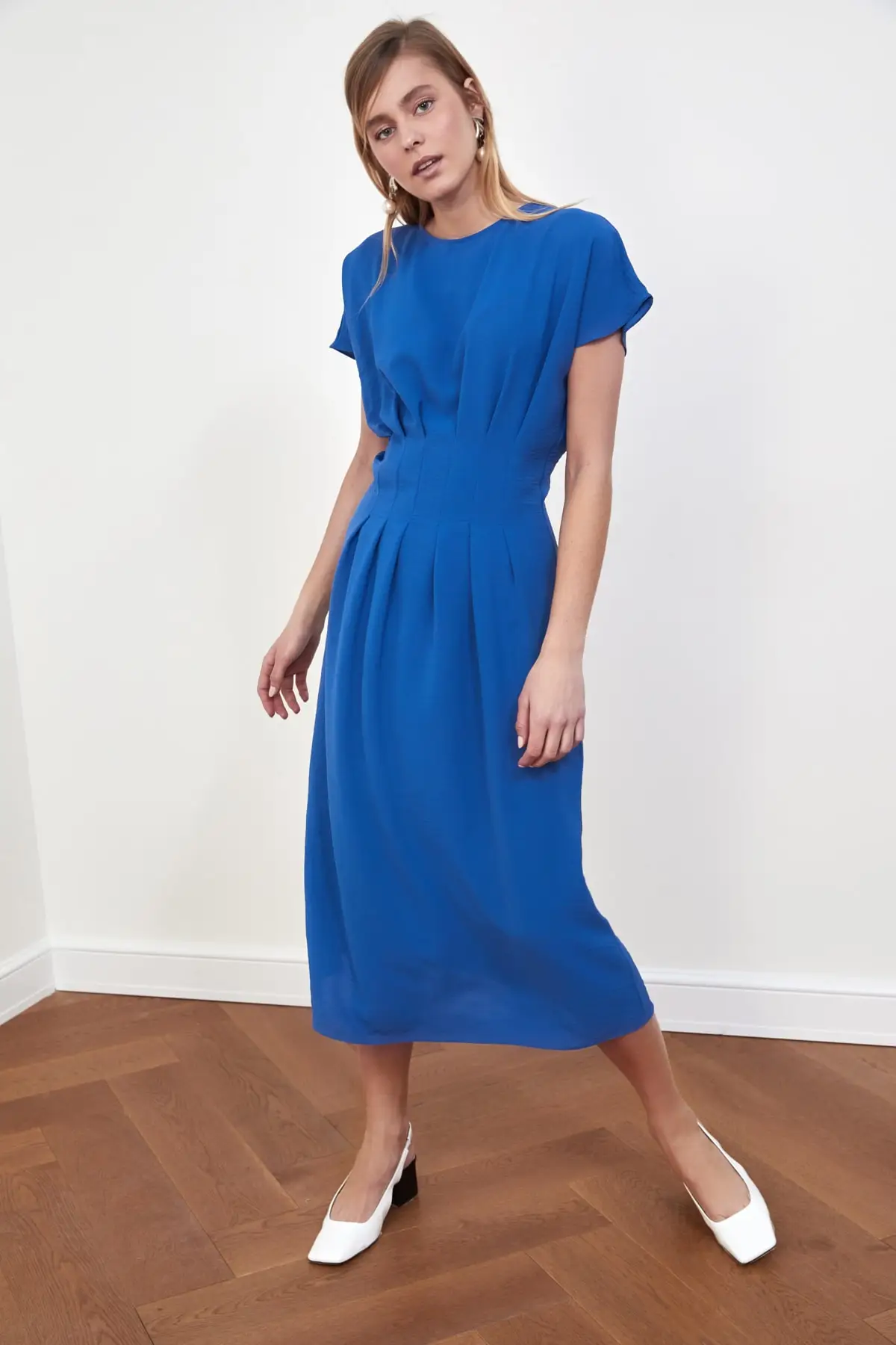 

Trendyol Piliseli Dress TWOSS21EL0927